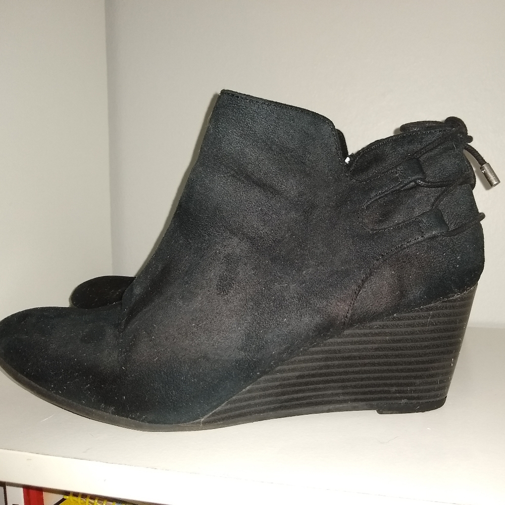 Maurice's boots
